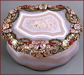 Faberge. Snuffbox, Circa 1765, State Hermitage Museum.